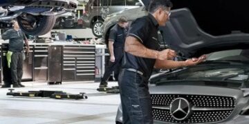 Mercedes-Benz Service Centers in Barrington, IL